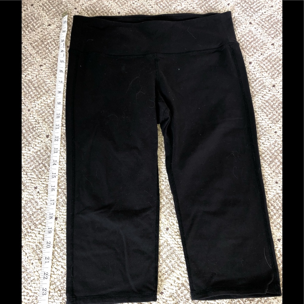 Athleta capris medium